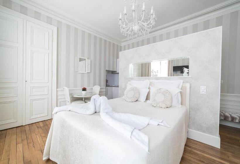 סוויטה, La Demeure De Charme