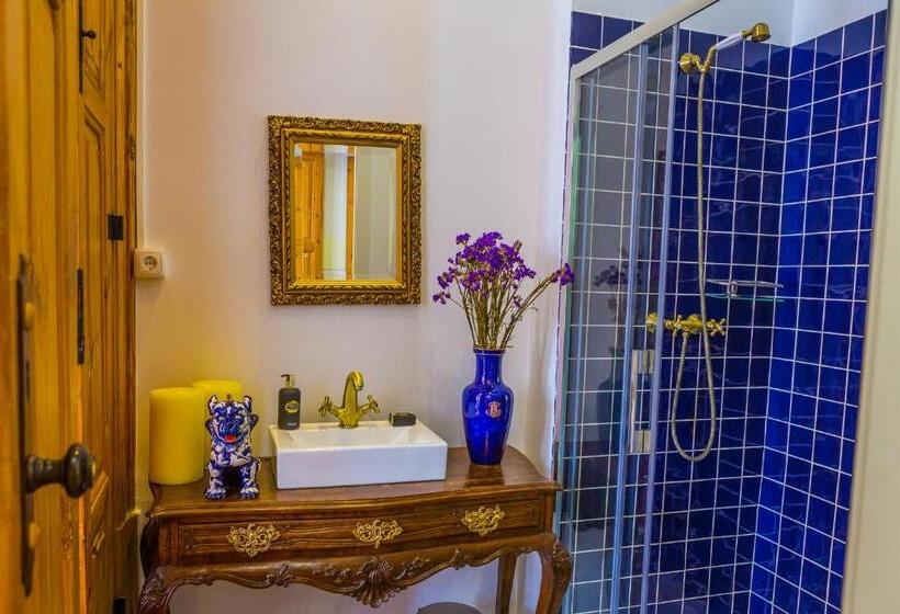 سوئیت با تخت بزرگ, Porto Alegria Garden