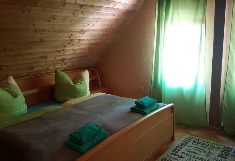 חדר אקונומי, Pension Nippgen