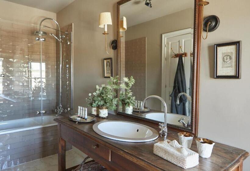 수피리어 룸, Caserio Aldeallana