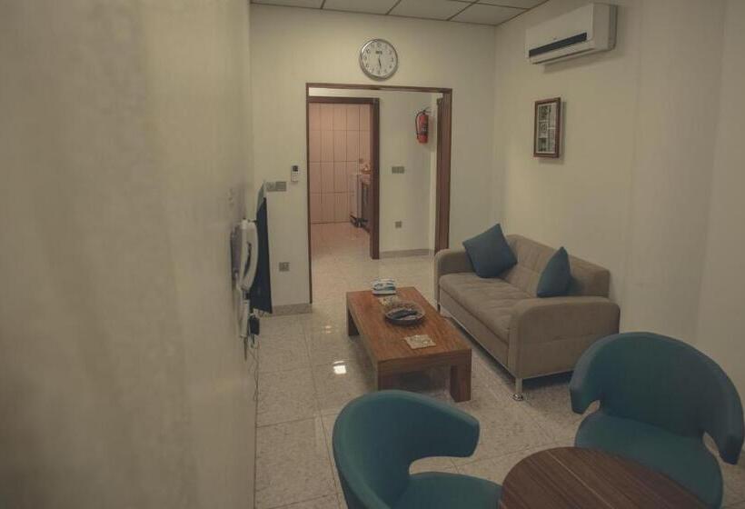 スタンダードスタジオ, Rzgari Taza Salim Street