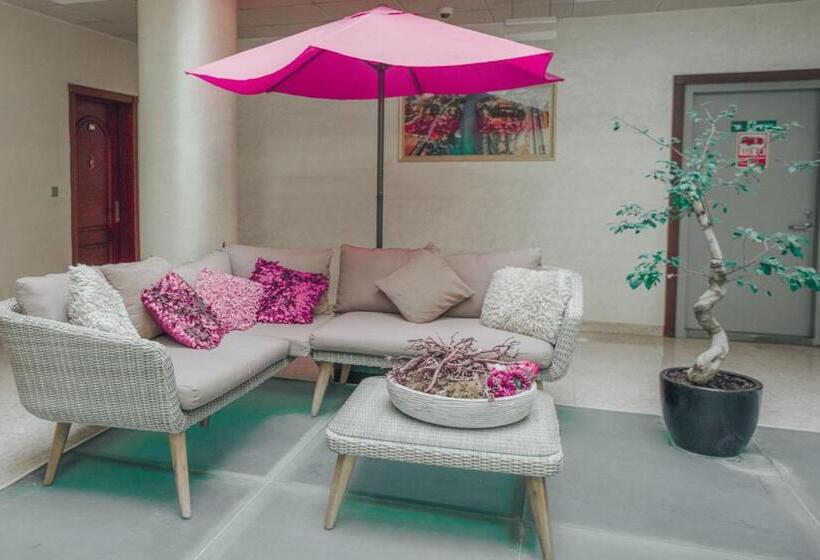 １ベッドルームアパートメント, Rzgari Taza Salim Street