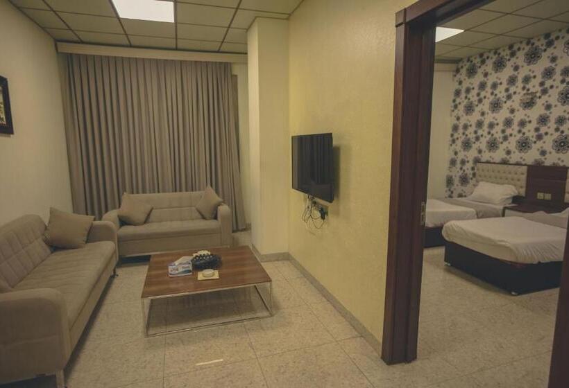 ２ベッドルームアパートメント, Rzgari Taza Salim Street