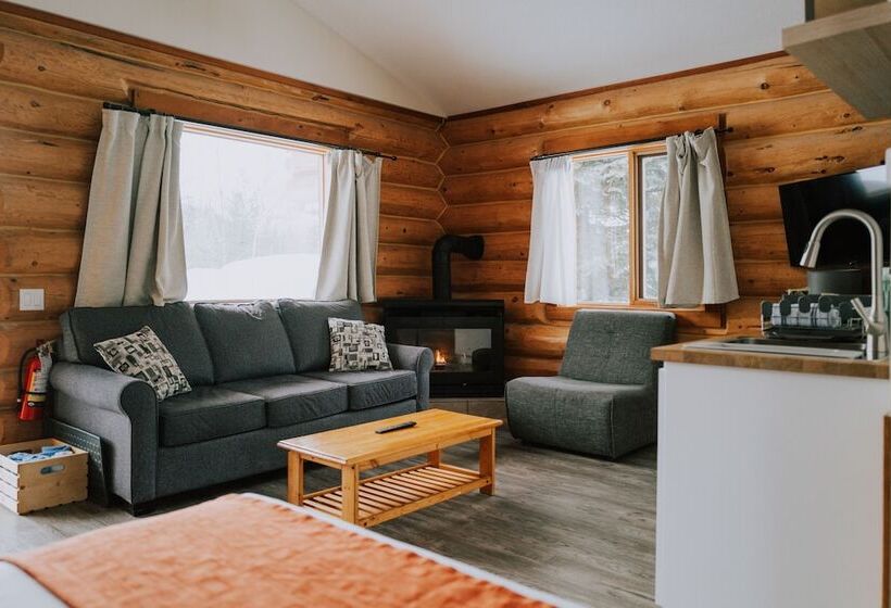 בקתה, Glacier House Hotel & Resort