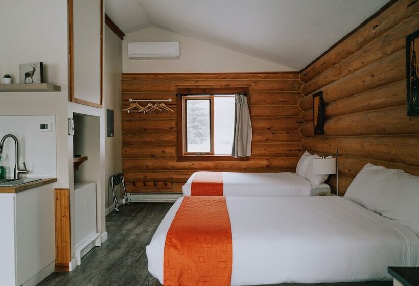 בקתה, Glacier House Hotel & Resort