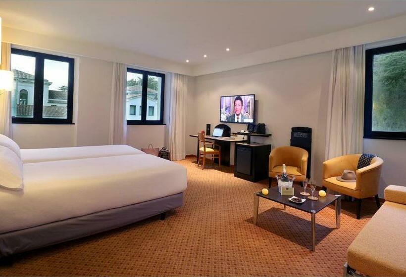 سوییت جونیور, Abba Burgos