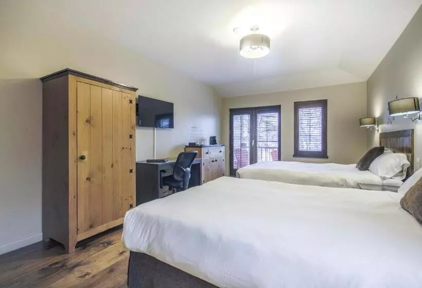 バルコニー付スタンダード４ベッドルーム, Auberge Du Lac Taureau