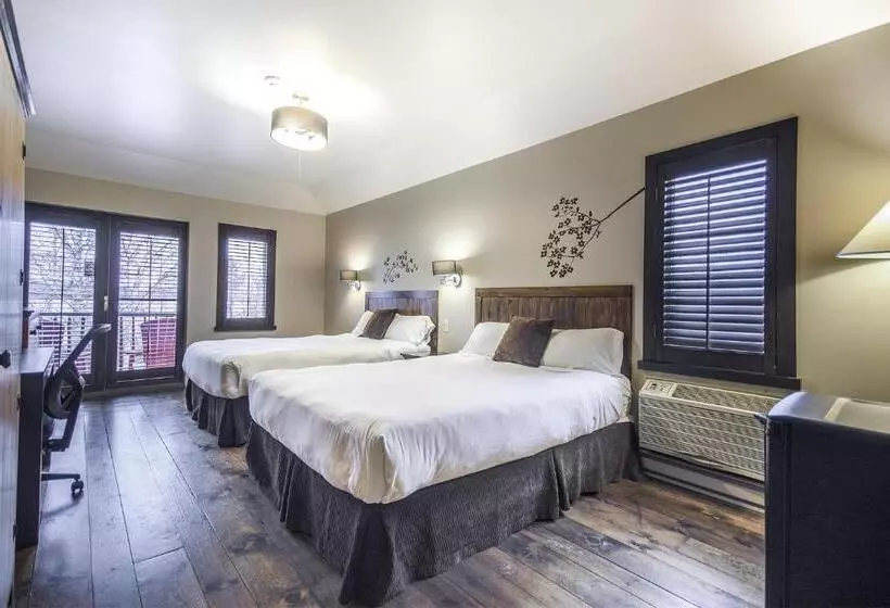 スタンダード４人部屋, Auberge Du Lac Taureau
