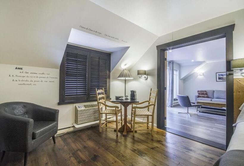 스위트 킹사이즈 침대, Auberge Du Lac Taureau