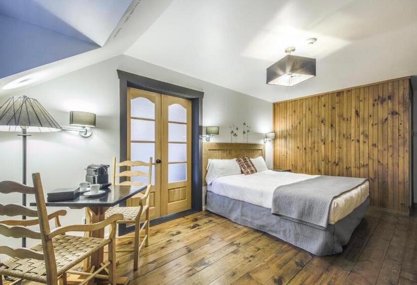 스위트 킹사이즈 침대, Auberge Du Lac Taureau