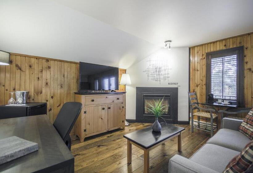 스위트 킹사이즈 침대, Auberge Du Lac Taureau