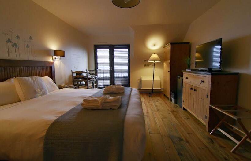 스탠다드 룸, Auberge Du Lac Taureau