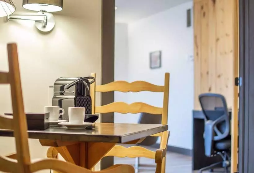 スタンダードルーム, Auberge Du Lac Taureau