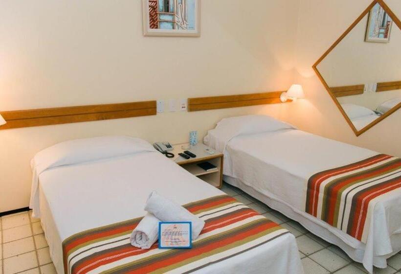 اتاق استاندارد سه نفره, Calhau Praia
