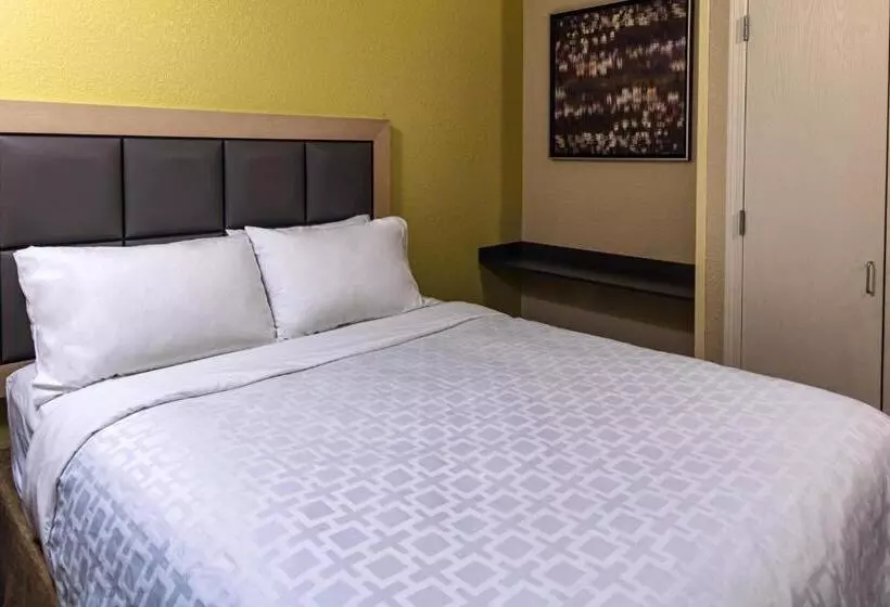 سوییت, Candlewood Suites Appleton, An Ihg
