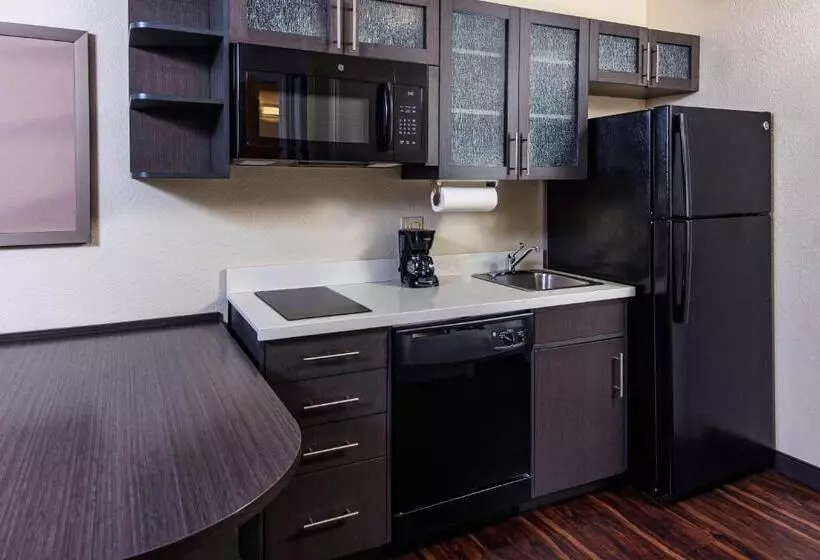 سوییت, Candlewood Suites Appleton, An Ihg