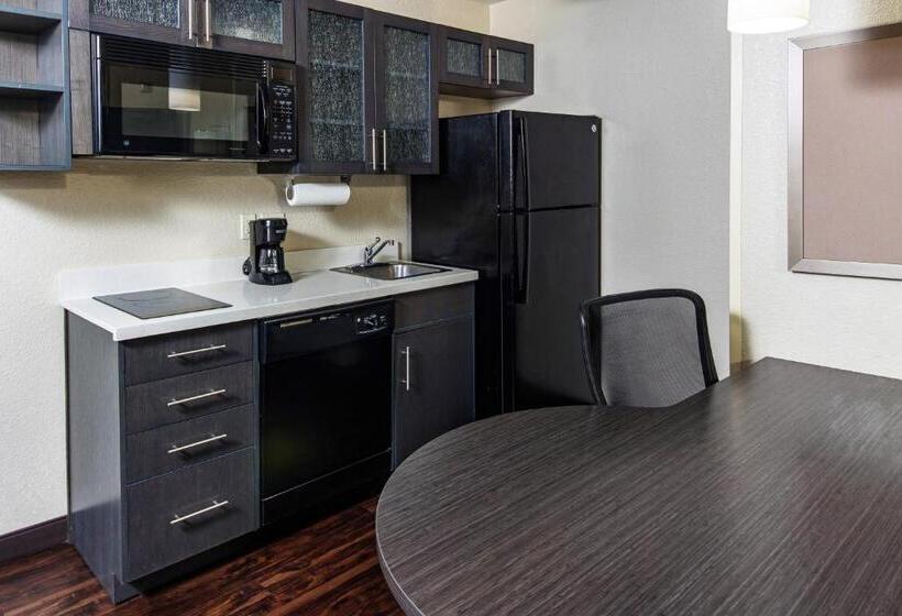 스위트, Candlewood Suites Appleton, An Ihg