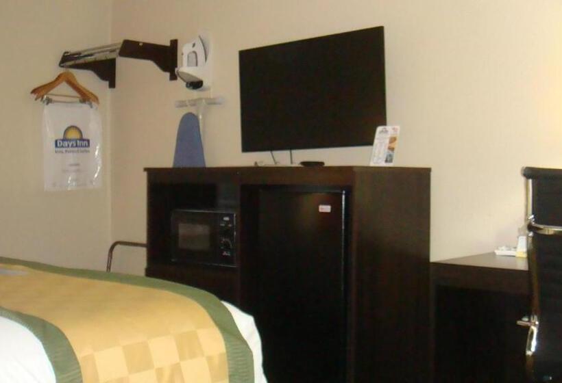 غرفة قياسية سرير كينج لذوى الإحتياجات الخاصة, Days Inn By Wyndham Muncie Ball State University