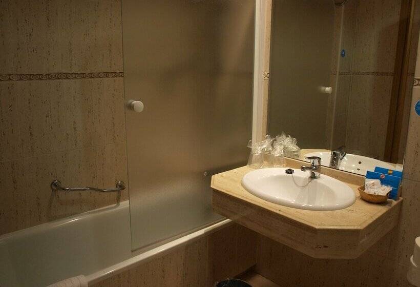 스탠다드 룸, Don Luis