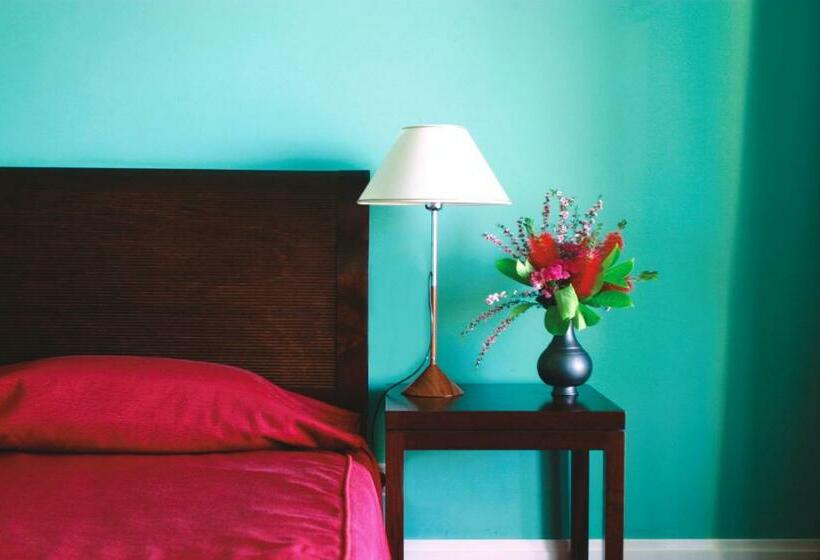 标准单人间客户, Golden Tulip Caramulo