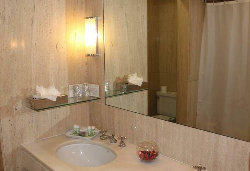 Номер Стандарт, Golden Tulip Caramulo