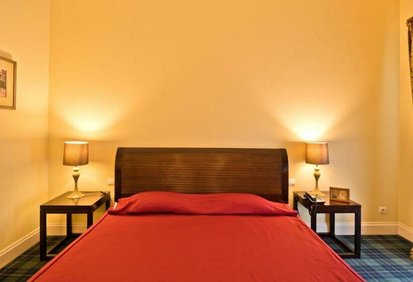 标准间, Golden Tulip Caramulo