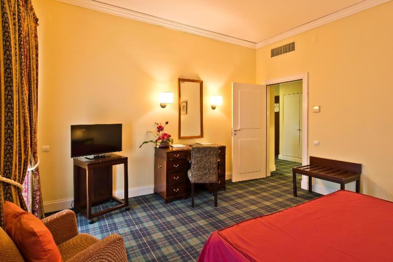 标准间, Golden Tulip Caramulo