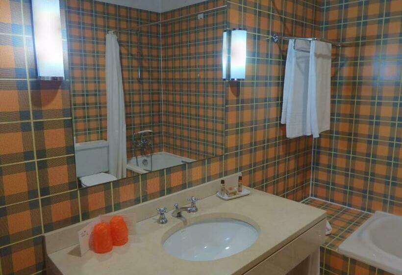 带观景的标准间, Golden Tulip Caramulo