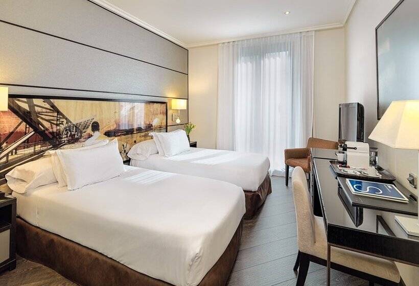 Номер Deluxe с Балконом, H10 Universitat