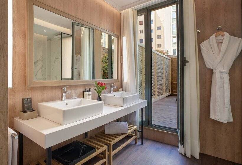 اتاق کلاسیک با تراس, H10 Universitat