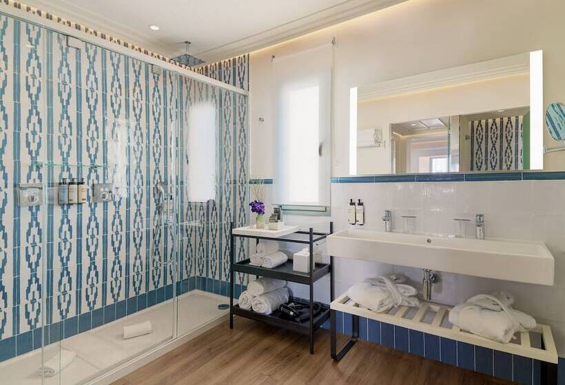 Полулюкс Повышенной Комфортности, H10 Universitat