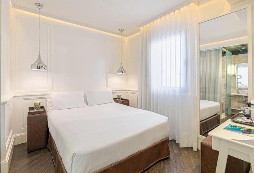 Номер Basic, H10 Universitat