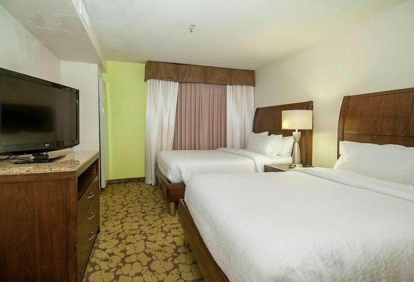 جناح جونيور, Wyndham Garden New Orleans Airport