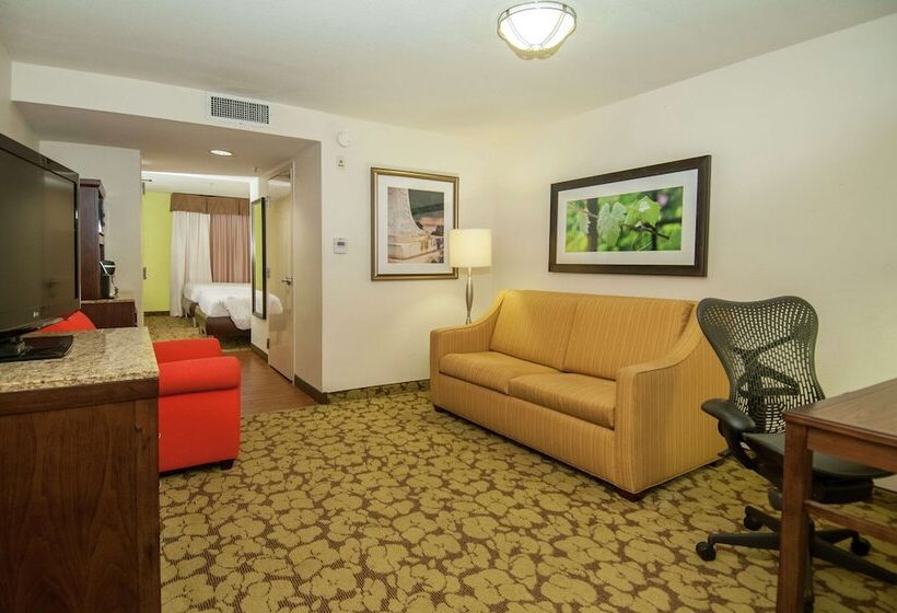 Junior Suite, Wyndham Garden New Orleans Airport