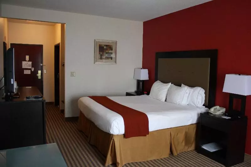 キングサイズベッドのスタンダードルーム, Holiday Inn Express Hotel & Suites Livingston By Ihg