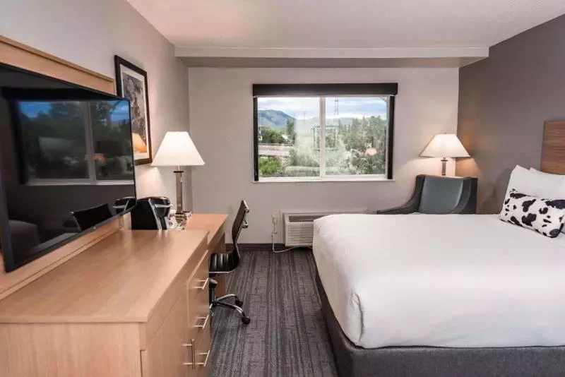 キングサイズベッドのスイートルーム, Holiday Inn Express Hotel & Suites Livingston By Ihg
