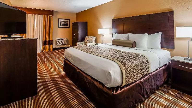 キングサイズベッドのスタンダードルーム, Holiday Inn Express Hotel & Suites Livingston By Ihg