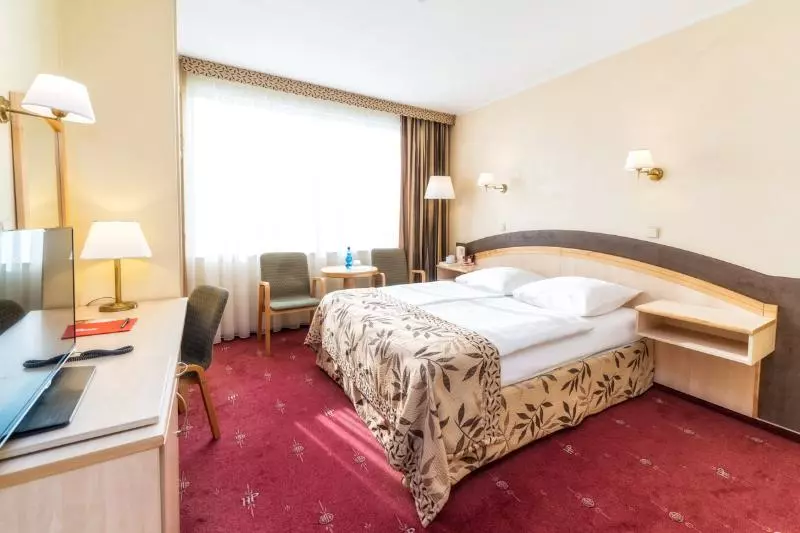 اتاق استاندارد با چشم‌انداز رودخانه, Hp Park Plaza