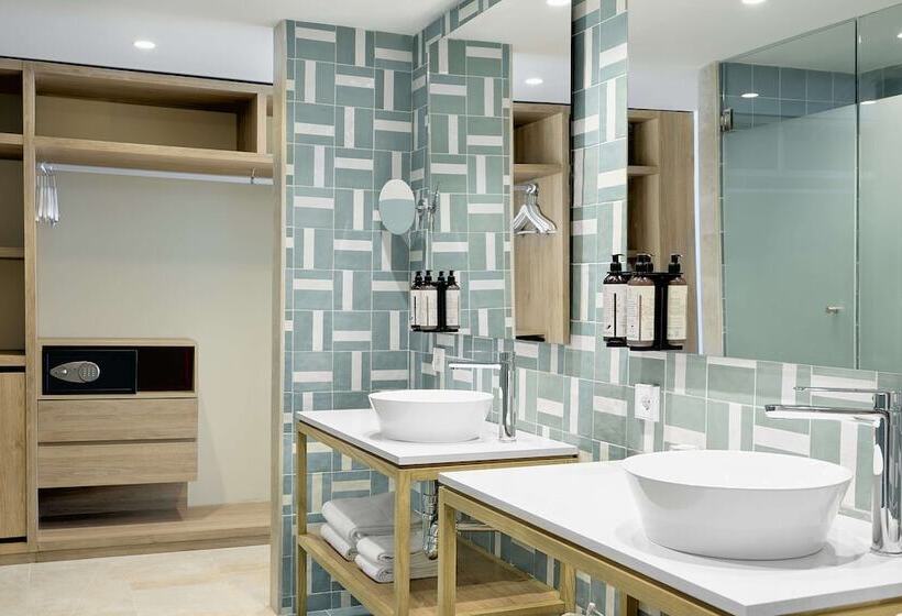 Family Suite, Iberostar Waves Cala Domingos - All Inclusive