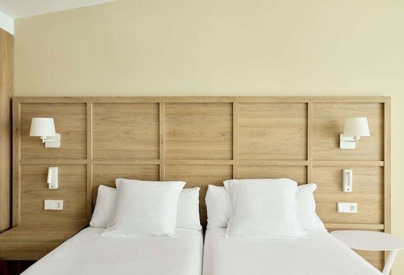 Family Suite, Iberostar Waves Cala Domingos - All Inclusive