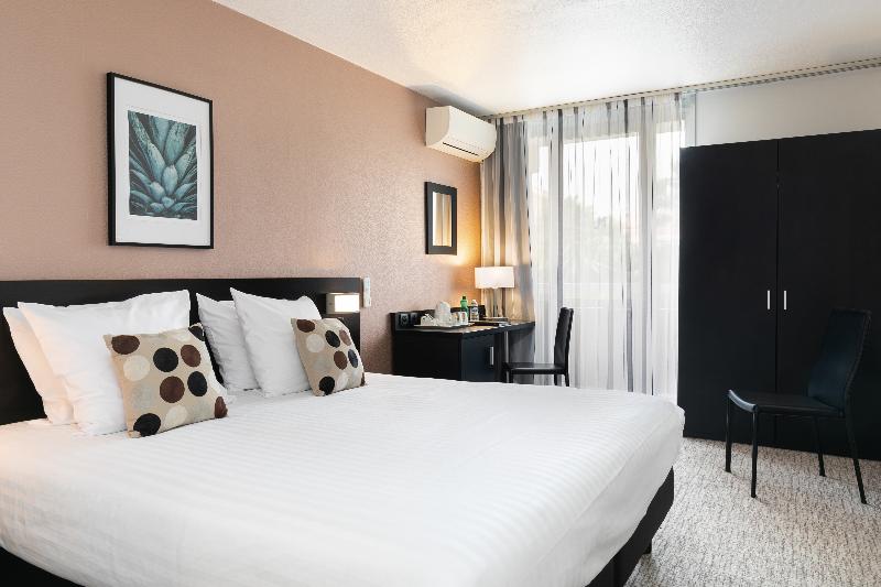 غرفة قياسية, Jane