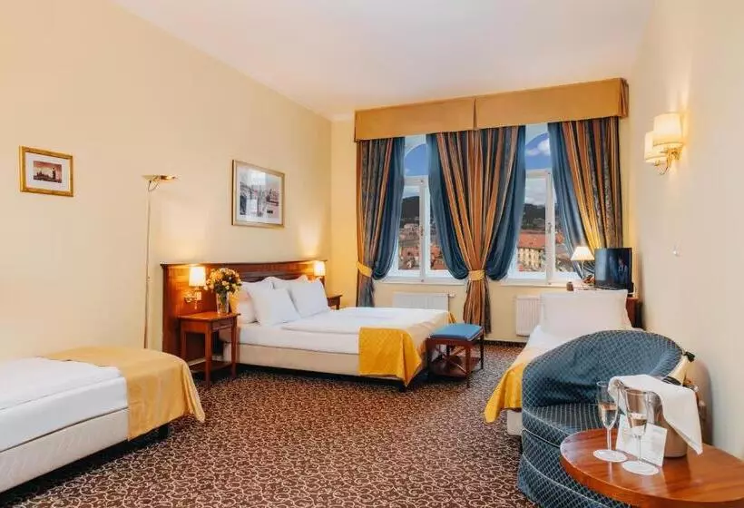 اتاق استاندارد چهار تخته, Louis Leger   Czech Leading Hotels