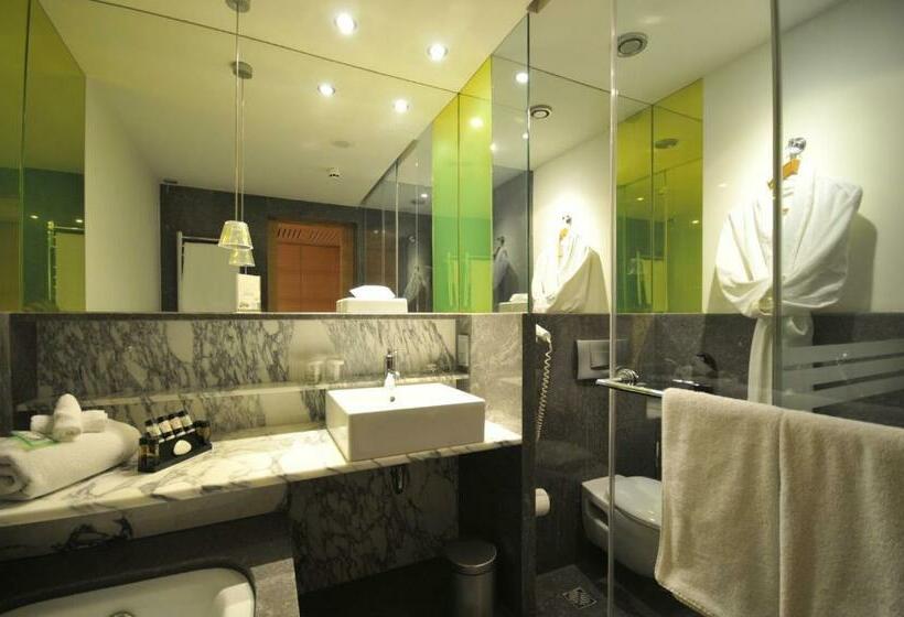 غرفة ديلوكس مطلة على حمام السباحة, Nikopolis