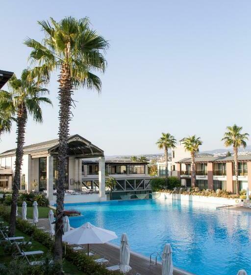 غرفة سوبيريور مطلة على حمام السباحة, Nikopolis