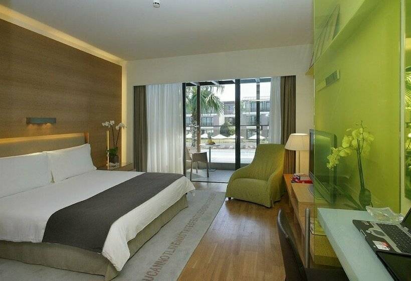 غرفة سوبيريور مطلة على حمام السباحة, Nikopolis