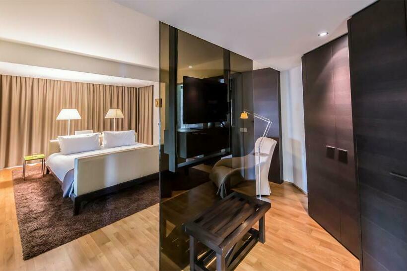 جناح رئاسى, Nikopolis