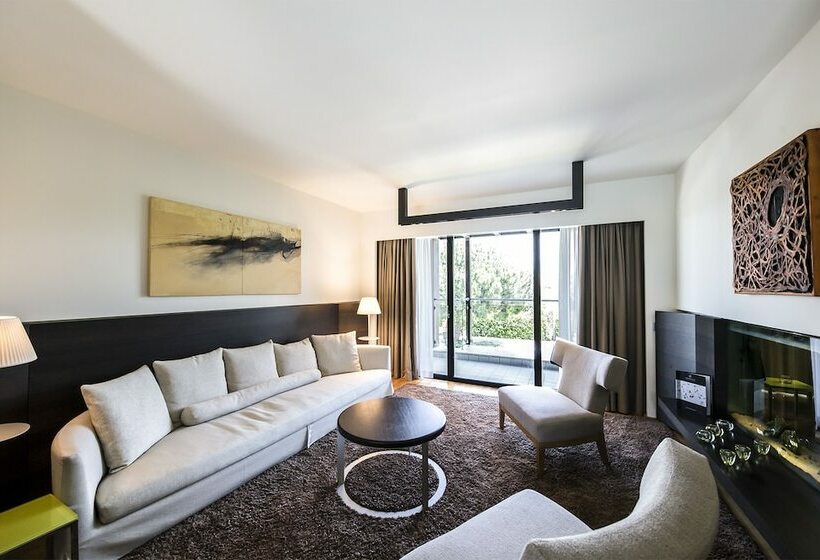 جناح رئاسى, Nikopolis