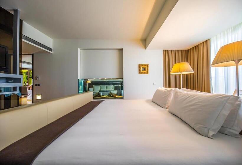 جناح رئاسى, Nikopolis