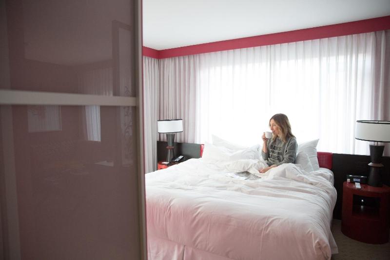 جناح إدارى, Opus Vancouver