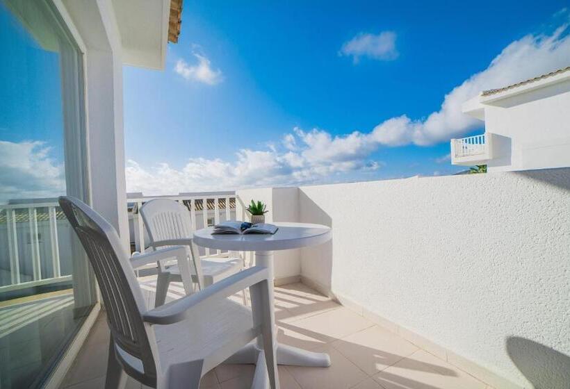 Номер Стандарт с Балконом, blau punta reina